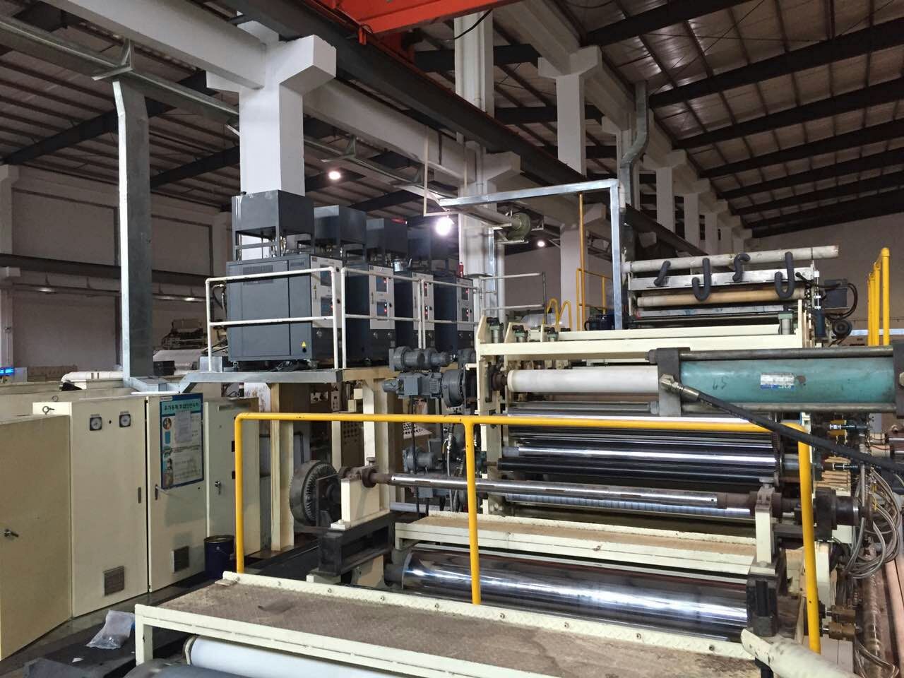 薄膜輥輪行業(yè)控溫專用的雙機一體油溫機 薄膜輥輪行業(yè)控溫專用的雙機一體油溫機